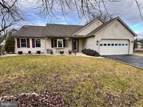 14 BROOKSIDE CIRCLE, MYERSTOWN, PA 17067