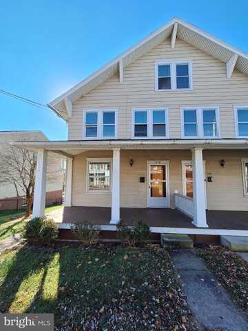 372 W MAIN STREET, DALLASTOWN, PA 17313