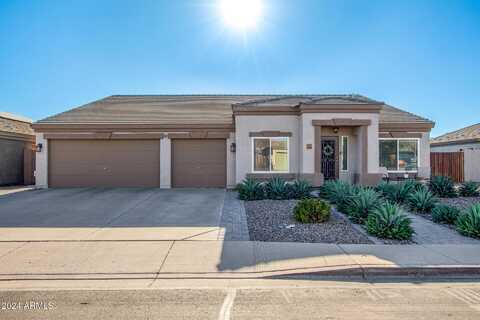 846 S STILTON Circle, Mesa, AZ 85208