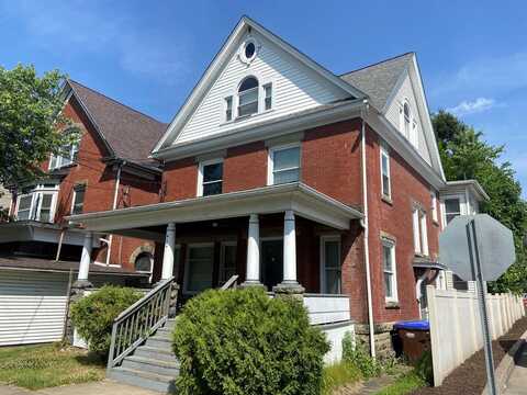 414 11th Street apt 2B, Franklin, PA 16323