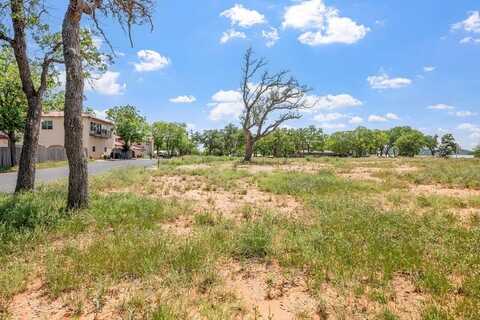 1001 Travis St, Fredericksburg, TX 78624
