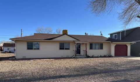 720 S 6th Street, Montrose, CO 81401