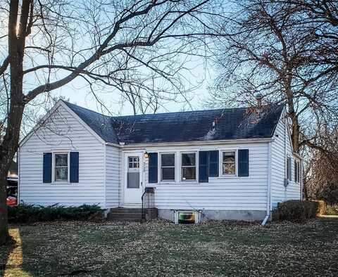 3728 Ross Road, Ames, IA 50014