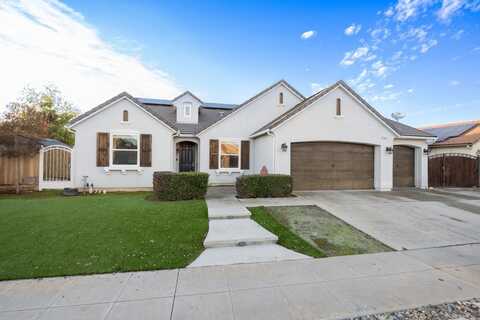 3332 Whiteash Avenue, Clovis, CA 93619