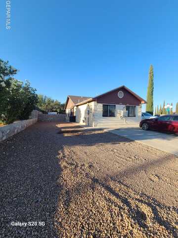 500 Woodbine Lane, El Paso, TX 79912