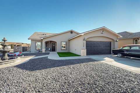 1066 Chris Forbes Circle, Socorro, TX 79927