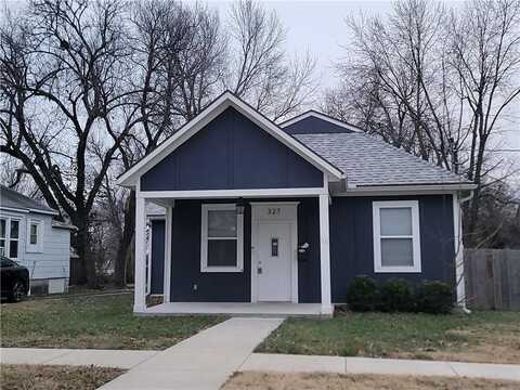 327 W Walnut Avenue, Osawatomie, KS 66064