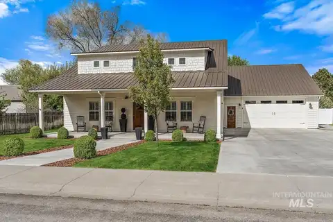 841 NE Sand Pebbles, Mountain Home, ID 83647