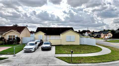 3252 NW 203rd Ln, Miami Gardens, FL 33056