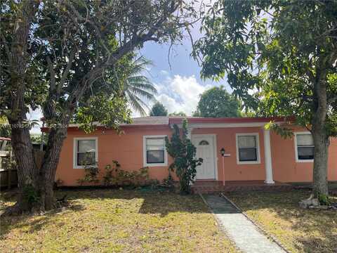 910 NE 157th Ter, North Miami Beach, FL 33162