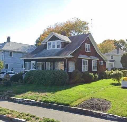 3 Edge Hill Rd, Milton, MA 02186