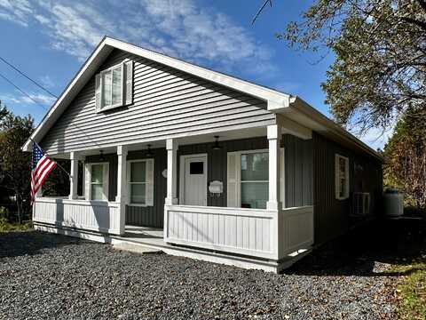 2 Chapel Street, Eastport, ME 04631