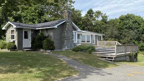 46 S Lubec Road, Lubec, ME 04652