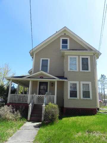 16 Charles Street, Machias, ME 04654