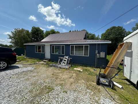 386 Zions Hill Road, Chesterville, ME 04938