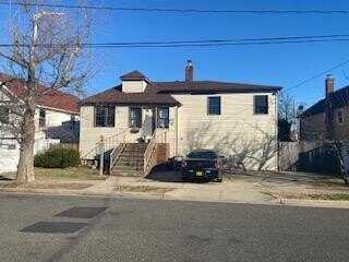 1043 Delaware Avenue, Island Park, NY 11558