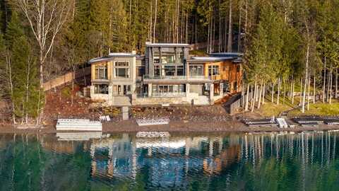 36 E Lakeshore Court, Whitefish, MT 59937