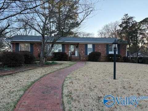 2303 Greenwood Drive, Decatur, AL 35601