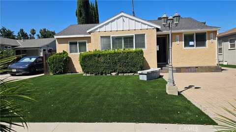 17621 Victory Boulevard, Lake Balboa, CA 91406