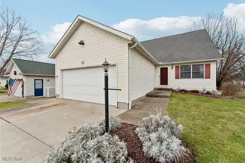 3129 Pondview Drive, Ravenna, OH 44266