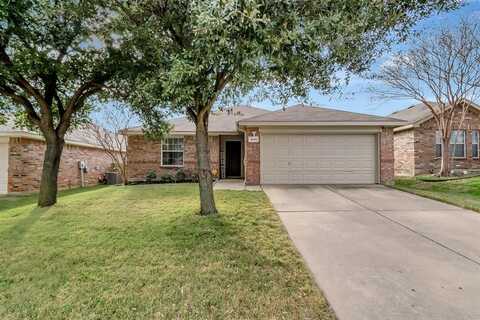 1420 Kingfisher Drive, Fort Worth, TX 76131