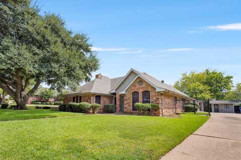 1018 Shady Oak Trail, Mansfield, TX 76063