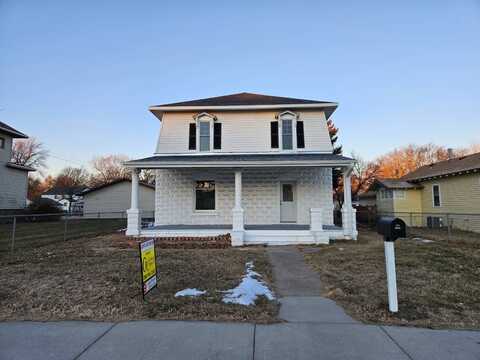 2016 17th Avenue, Central City, NE 68826