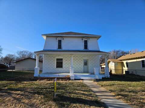 2016 17th Avenue, Central City, NE 68826