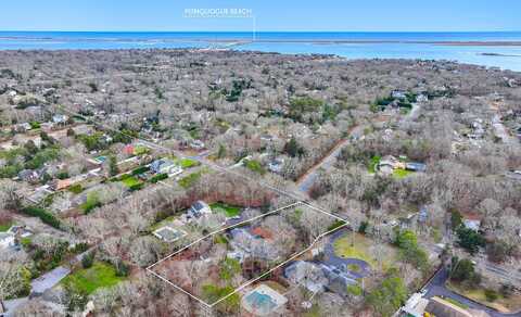27 Bay Avenue West, Hampton Bays, NY 11946