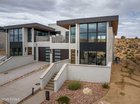 148 Badgers Bend unit: 28, Moab, UT 84532