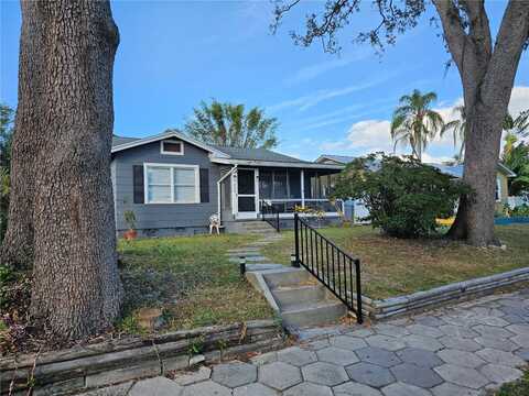 239 17TH AVENUE N, Saint Petersburg, FL 33704