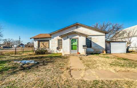 306 S Armstrong Ave, Tulia, TX 79088