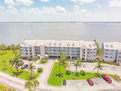 20 NE Plantation Road, Stuart, FL 34996