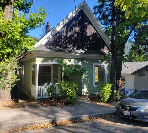 5338 Shasta Avenue, Dunsmuir, CA 96025