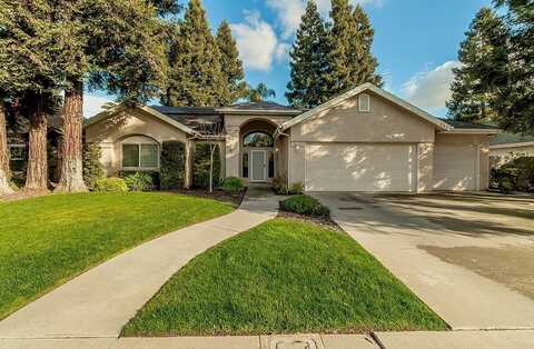 440 S Redwood Drive, Reedley, CA 93654