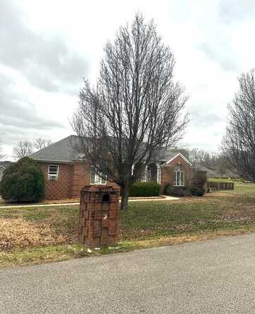 606 S. Willowbrook, PARIS, TN 38242