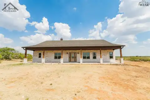 11727 LONGLEY ROAD, Iowa Park, TX 76367