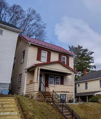 502 27th Avenue, Altoona, PA 16601