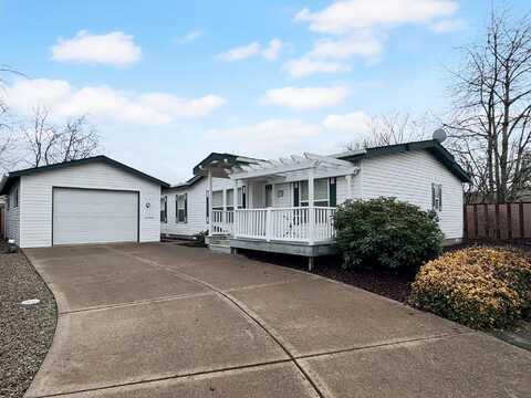 658 Royalty Cir NE, Salem, OR 97301