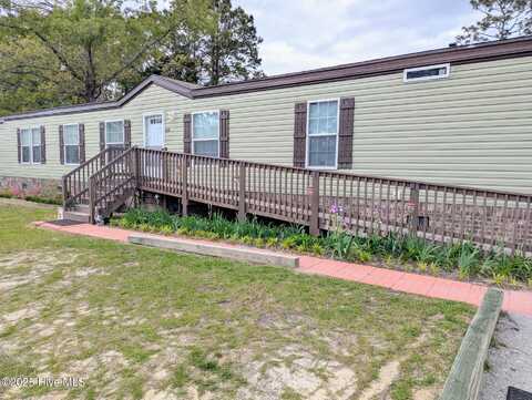 420 Red Oak Drive SW, Shallotte, NC 28470