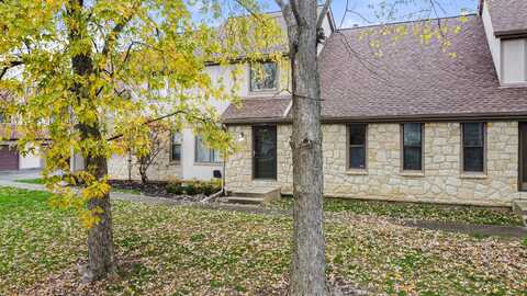 6347 Friars Green Lane, Columbus, OH 43213