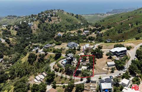 27084 Old Chimney Rd, Malibu, CA 90265