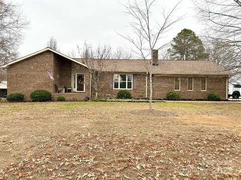 2233 Woodhurst Lane, Albemarle, NC 28001