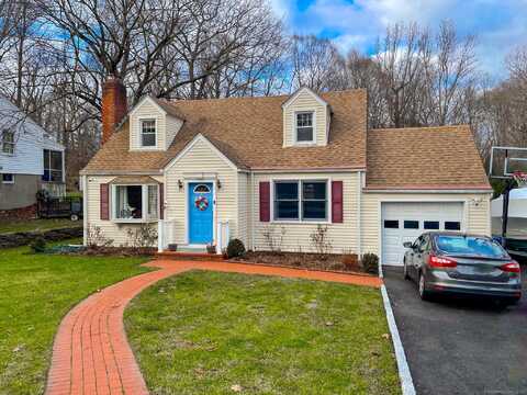 56 Beardsley Parkway, Trumbull, CT 06611