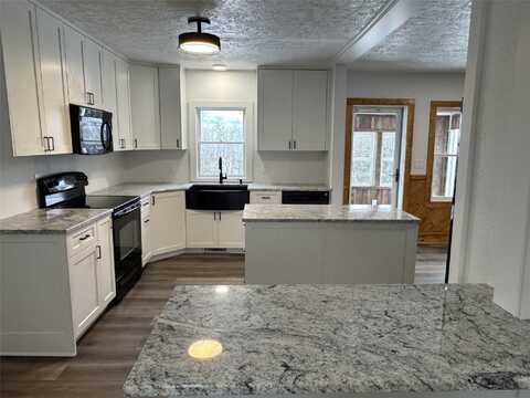 3289 260th Street, Orient, IA 50858