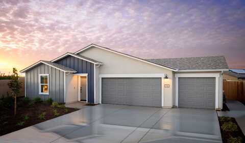 2927 Bay Hill Drive, Tulare, CA 93274