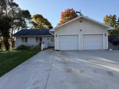 181 Hilltop Drive, Hart, MI 49420