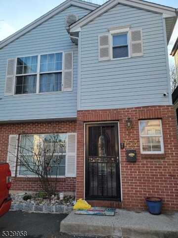 753 S 15th St, Newark, NJ 07103