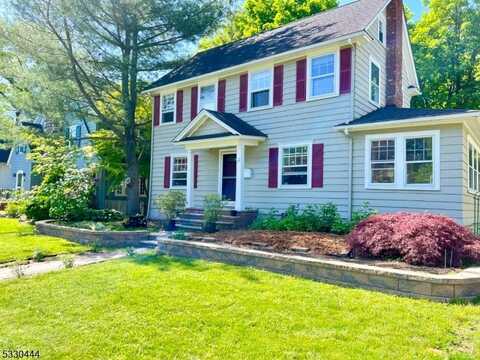 22 Carolin Rd, Montclair, NJ 07043