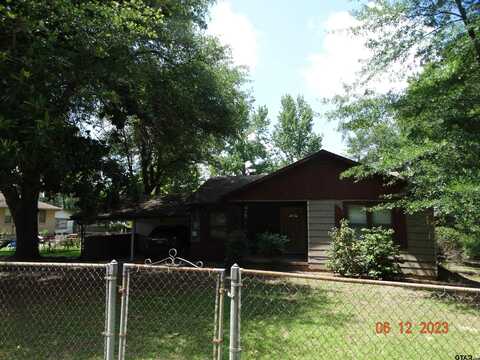 803 W NOBLE, Troup, TX 75789